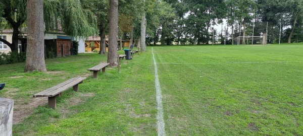 Sportplatz Am Park - Rollwitz