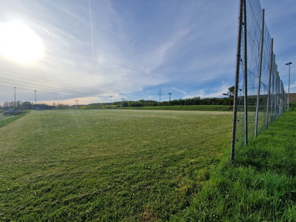 Stadion Am Mühlweg Nebenplatz - Langenfeld/Mittelfranken
