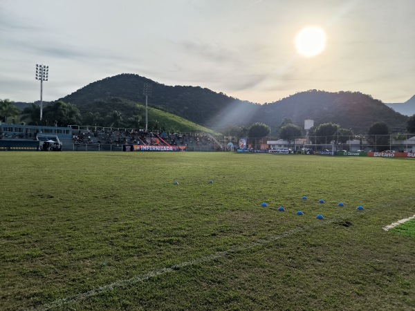 Estádio Romário de Souza Faria - Xerém, RJ
