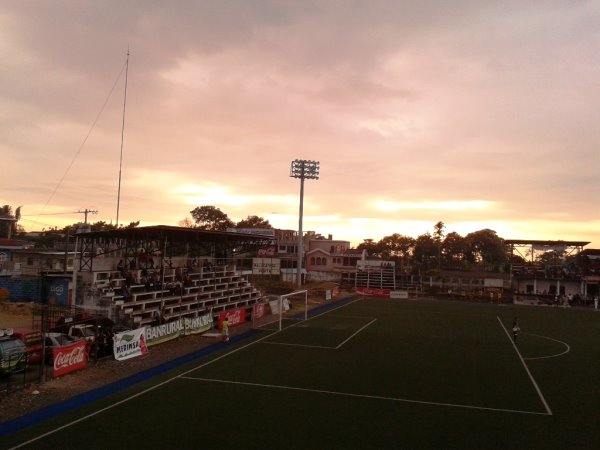 Estadio Municipal Santa Lucía - Malacatán