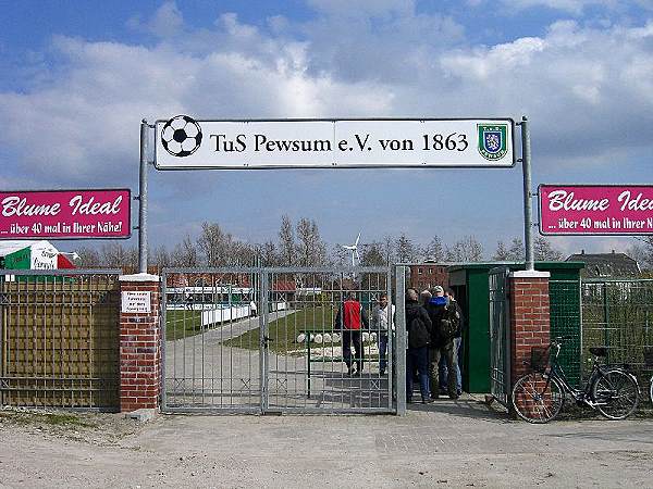 Stadion an der Olympiastraße - Krummhörn-Pewsum