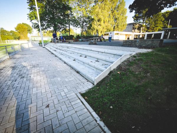 Sportzentrum Ost am Kleefeld - Lippstadt-Dedinghausen