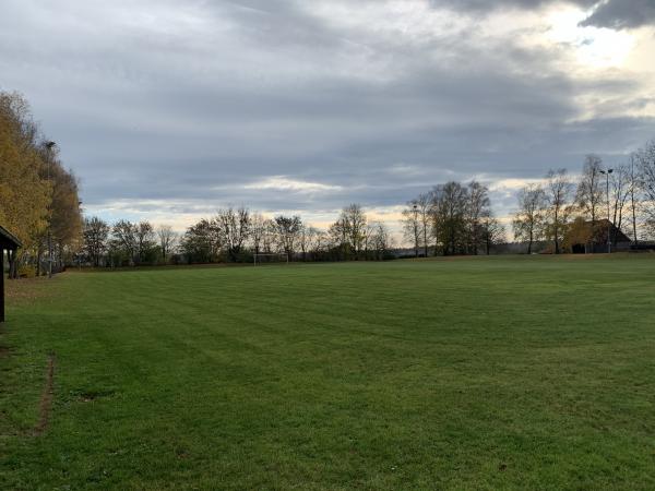 Sportplatz am Dorfgemeinschaftshaus - Hungen-Nonnenroth
