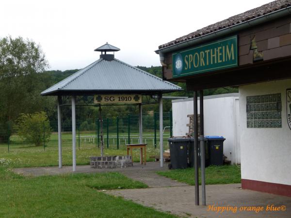 Roquemaure-Stadion - Ehringshausen