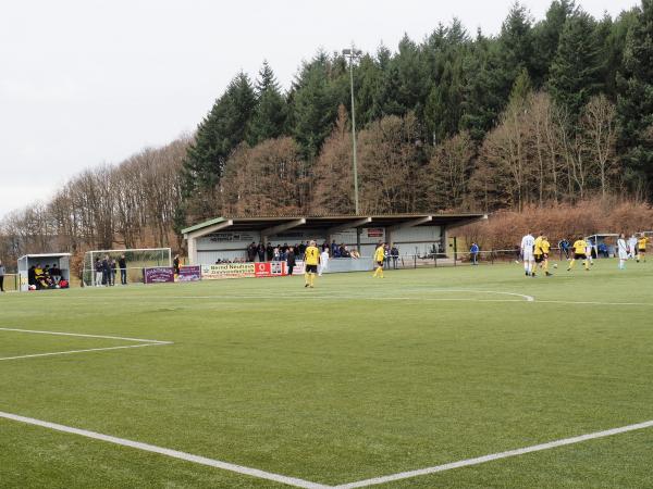 Sportplatz am Bergmer - Sundern/Sauerland-Stockum