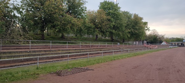 Sportanlage Petit-Couronne-Straße - Hannover-Ahlem