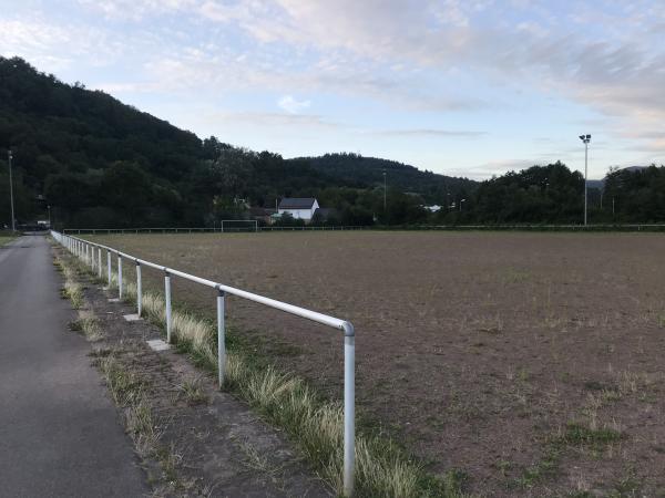 Trifelsstadion Nebenplatz - Annweiler/Trifels