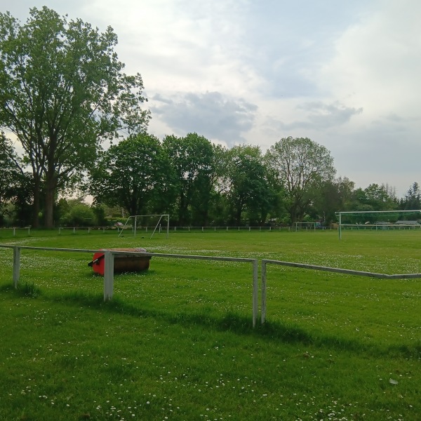 Bezirkssportanlage Kurkölner Straße - Krefeld-Linn