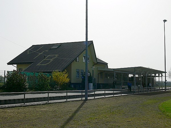 Ensinger-Stadion - St. Leon-Rot