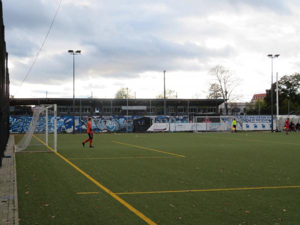 Karl-Liebknecht-Stadion Nebenplatz 1 - Potsdam-Babelsberg