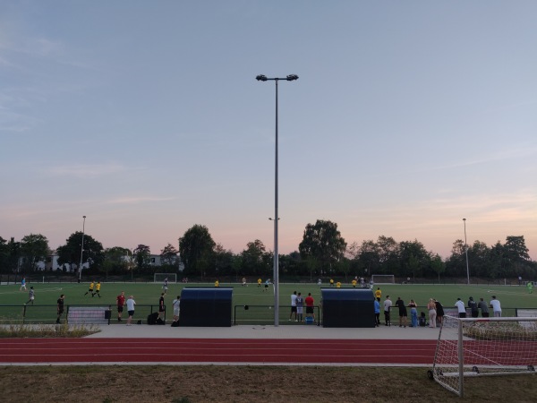 Sportplatz Martinusstraße - Köln-Esch