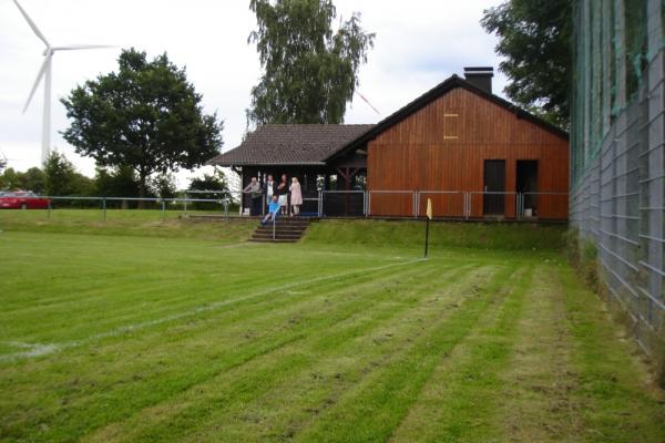 Sportplatz Haarbrück - Beverungen-Haarbrück