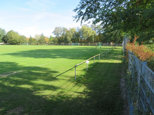 Geschwister-Scholl-Stadion Nebenplatz 2 - Klötze