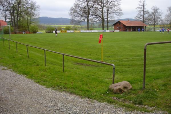 Sportplatz Altenhasungen - Wolfhagen-Altenhasungen