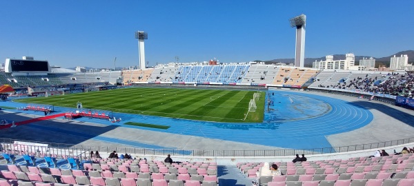 Suwon Stadium - Suwon