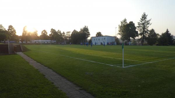 Sportplatz Am Hutberg - Schönau-Berzdorf