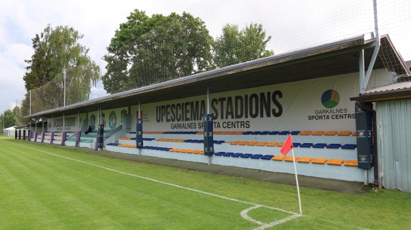 Upesciems pilsētas stadions - Upesciems