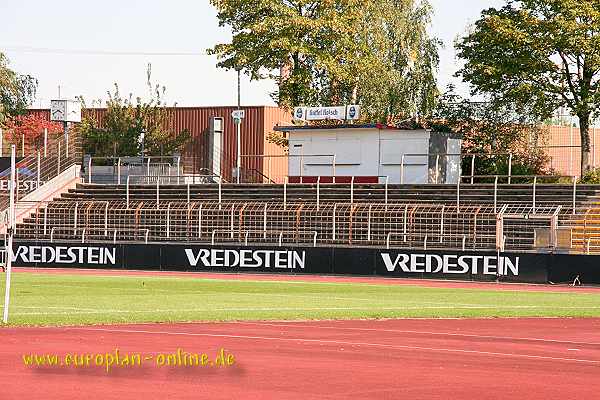 Südstadion im Jean-Löring-Sportpark - Köln-Zollstock