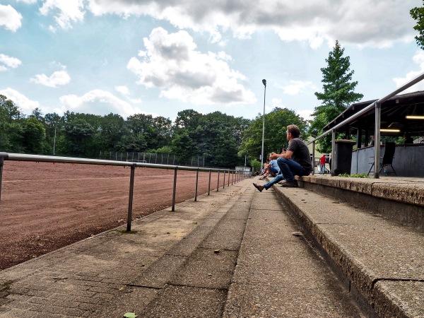 Sportplatz Im Emscherbruch 70 - Gelsenkirchen-Resser Mark