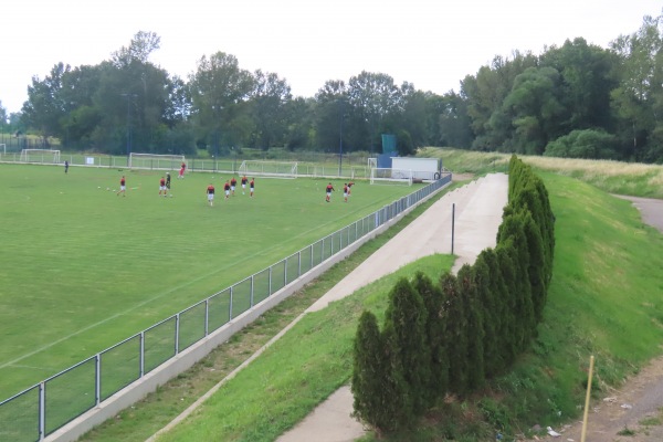 Stadion Budućnost - Popovac