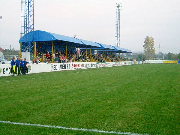 Alcufer stadion - Győr