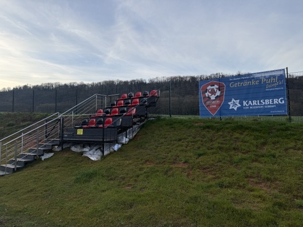 Sportplatz an der Teufelsburg - Überherrn-Felsberg