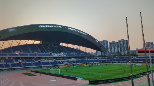 Gwangju World Cup Stadium - Gwangju