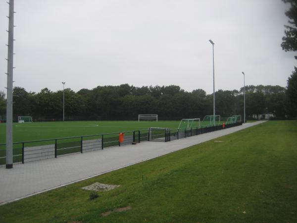 Bezirkssportanlage Reuschenberg Platz 2 - Neuss-Reuschenberg