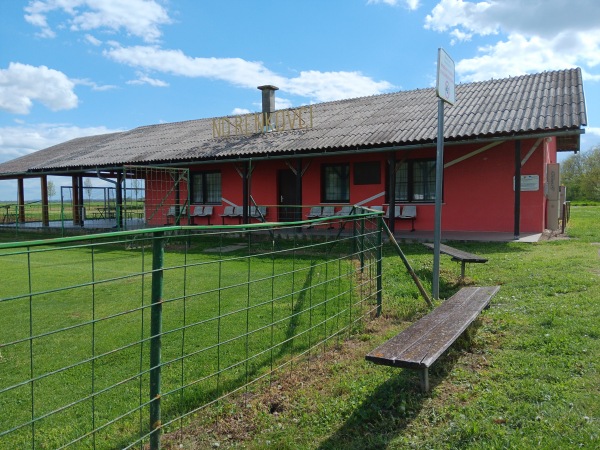 Nogometno igrišče Renkovci - Turnišče