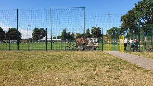 Stadion Miejski w Kamieniu Pomorskim boczne boisko - Kamień Pomorski