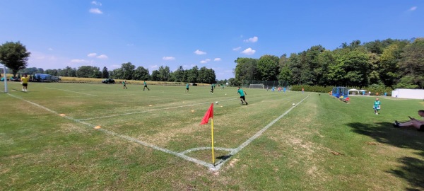 Boisko Piłkarskie w Magnice - Kobierzyce-Magnice