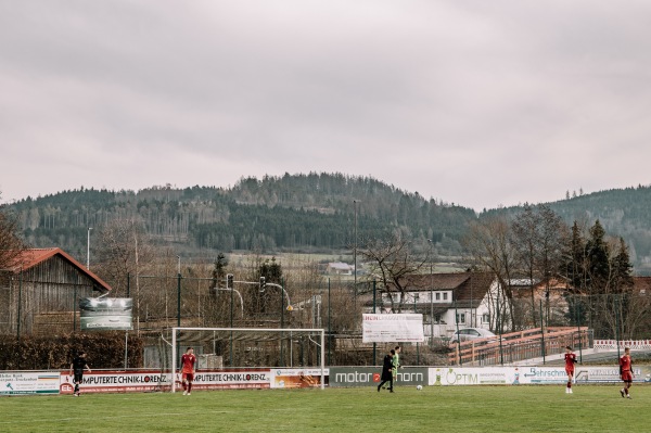 Louis-Dietrich-Sportplatz - Marktrodach