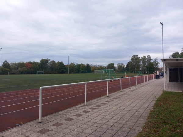 John-Schehr-Platz - Teltow