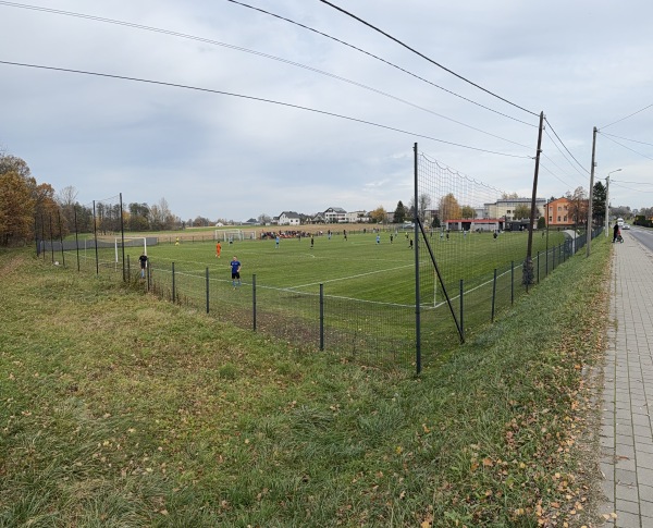 Boisko w Bronówach - Bronów