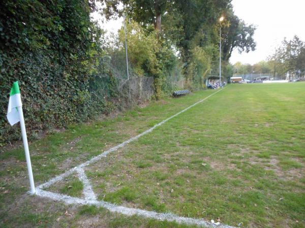 Sportplatz an der Schule - Aurich/Ostfriesland-Wallinghausen