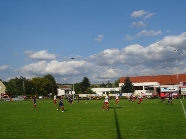 Sportplatz Loipersdorf-Kitzladen - Loipersdorf-Kitzladen