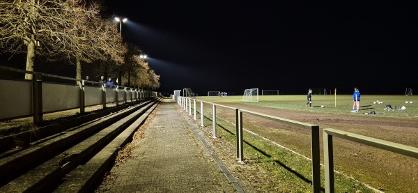 Gemeindesportanlage Lindhorst B-Platz - Lindhorst
