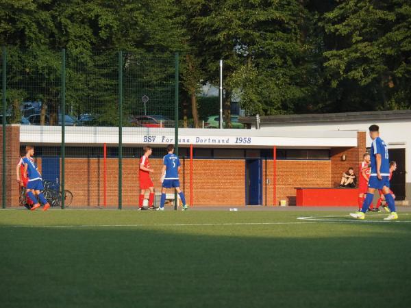Sportplatz Diedenhofener Straße - Dortmund-Westfalenhalle-Kreuzviertel