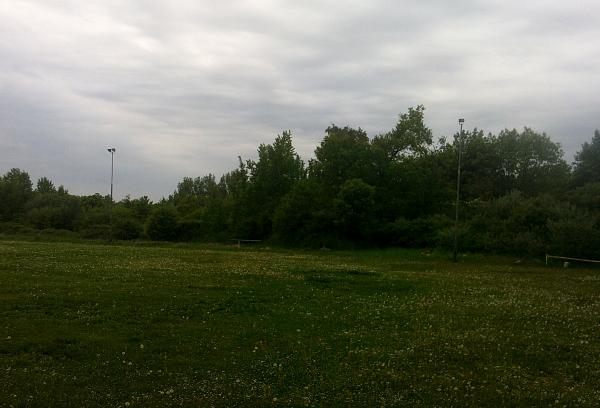 Sportanlage an den Bahnschranken C-Platz - Lübeck-Dänischburg