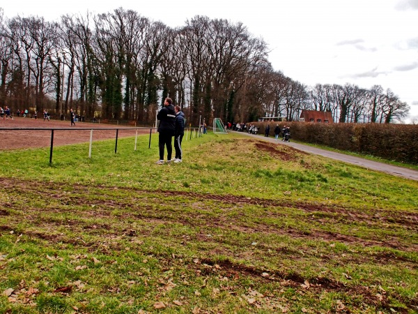 Sportanlage Am Rehbusch Platz 2 - Bönen-Borgholz