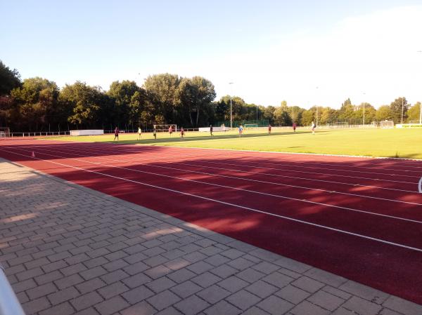 Bezirkssportanlage Leiferder Weg - Braunschweig-Rüningen