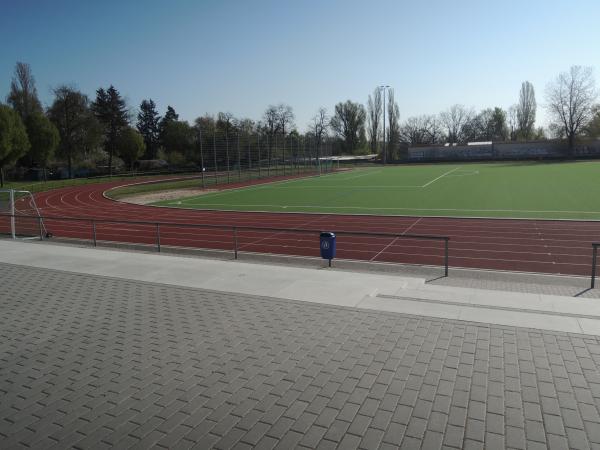 Sportanlage Kleinfeldchen - Wiesbaden-Distrikt Kleinfeldchen