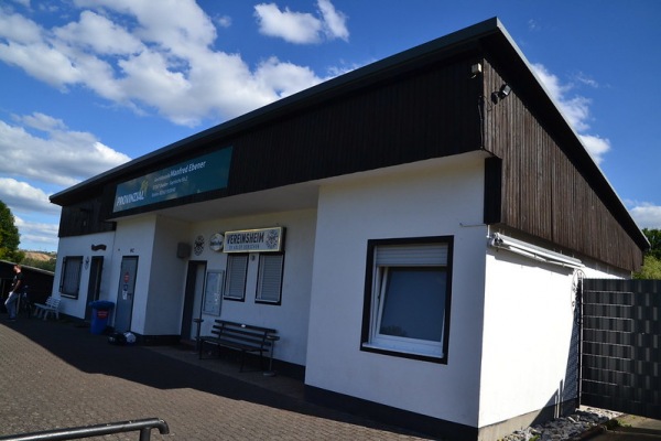 Sportplatz Derschen - Derschen