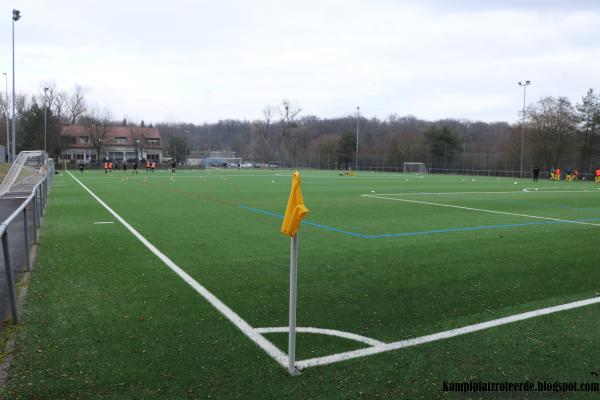 Bezirkssportanlage Schlotwiese Platz 3 - Stuttgart-Zuffenhausen