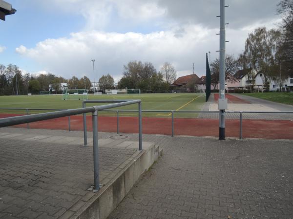 Sportplatz Oberfeld - Wiesbaden-Erbenheim