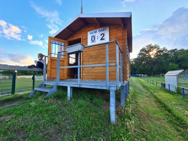 Sportplatz Kienfichten - Dessau-Roßlau