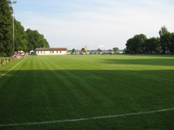 Sportplatz Vienau - Kalbe/Milde-Viernau