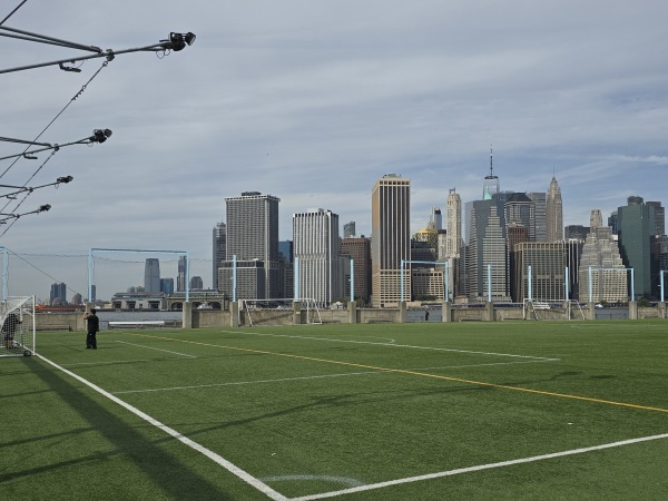 Brooklyn Bridge Park Pier 5 field 2 - New York City, NY