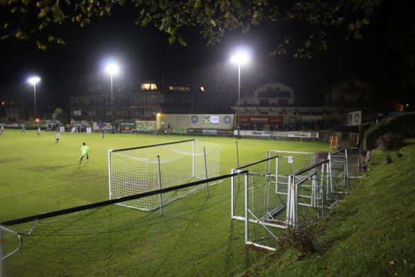 Alter Zustand (ohne Hintertortribüne)