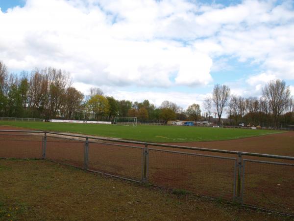 Heinrich-Hamacher-Sportpark - Duisburg-Neumühl